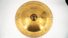 Load image into Gallery viewer, Crescent Hammertone by Sabian 22&quot; China Cymbal (signed by Jeff Hamilton) - 2326 Grams
