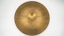 Load image into Gallery viewer, *SOLD* Vintage 1970s Zildjian K Istanbul New Stamp 18&quot; Crash Cymbal - 1690 Grams
