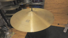Load and play video in Gallery viewer, *SOLD* Vintage 1980s Avedis Zildjian 18&quot; Rock Crash Cymbal - 1778 Grams
