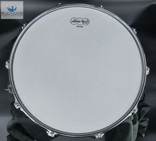 Load image into Gallery viewer, *SOLD* Vintage 1979 Ludwig LM402 Supraphonic 6.5&quot; Snare Drum S/N 1807417
