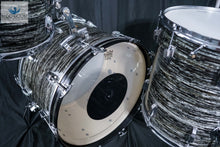 Load image into Gallery viewer, *SOLD* *BEAUTIFUL* MATCHING ORIGINAL 1967 SUPER CLASSIC KIT IN OYSTER BLACK PEARL
