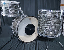 Load image into Gallery viewer, *SOLD* *BEAUTIFUL* MATCHING ORIGINAL 1967 SUPER CLASSIC KIT IN OYSTER BLACK PEARL
