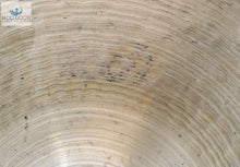 Load image into Gallery viewer, *SOLD* VINTAGE PAISTE 2002 BLACK LABEL JAZZ ROCK RIDE CYMBAL - 20&quot; 2,648 GRAMS
