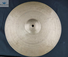 Load image into Gallery viewer, Vintage Zildjian K Constantinople 13.25&quot; Crash/Hat Cymbal | 992 Grams
