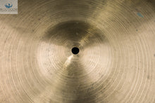 Load image into Gallery viewer, *SOLD* Vintage Zildjian K Istanbul 18&quot; Crash/Ride | 1,638 Grams
